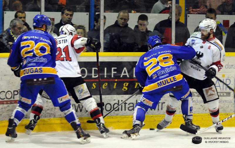 Dijon  2 - 5 Briançon 