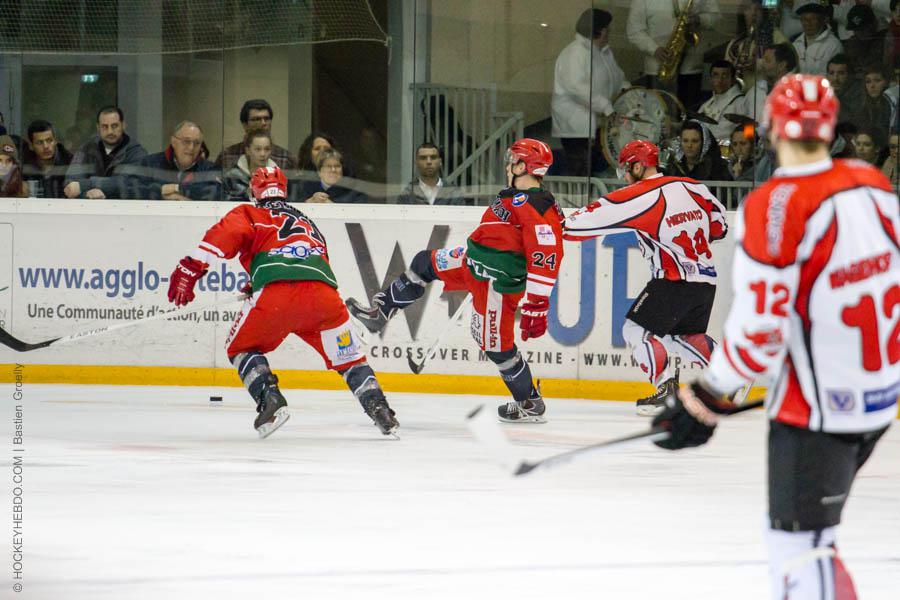 Anglet 4 - 2 Neuilly/Marne