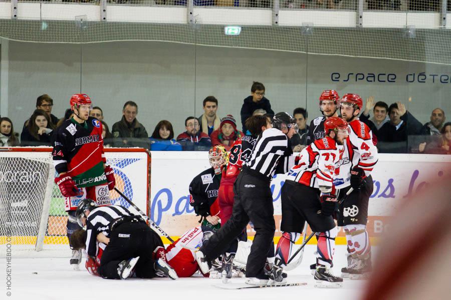 Anglet 4 - 2 Neuilly/Marne