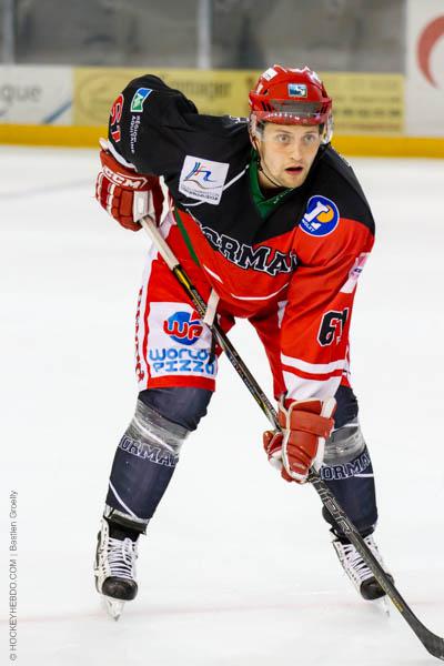 Anglet 3 - 4 Neuilly/Marne