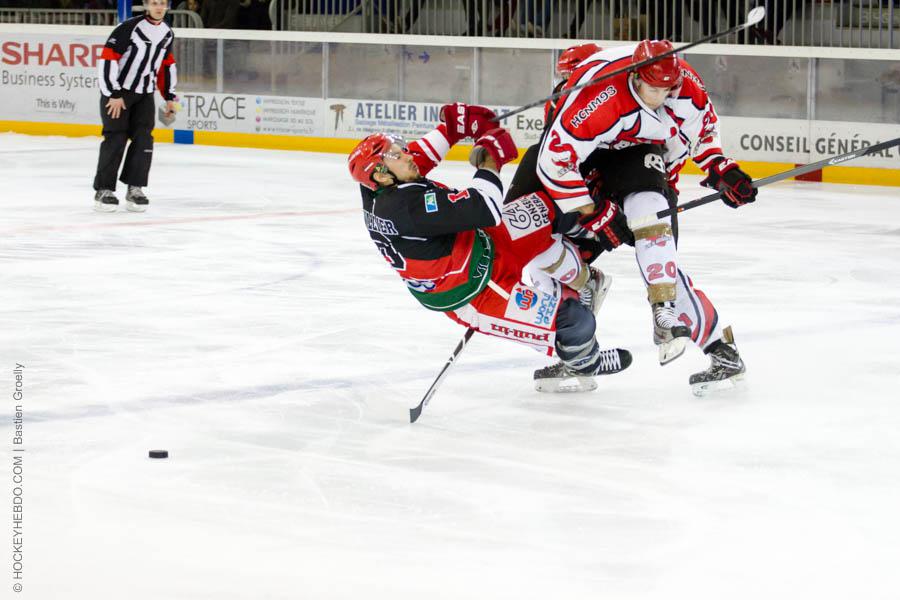 Anglet 3 - 4 Neuilly/Marne