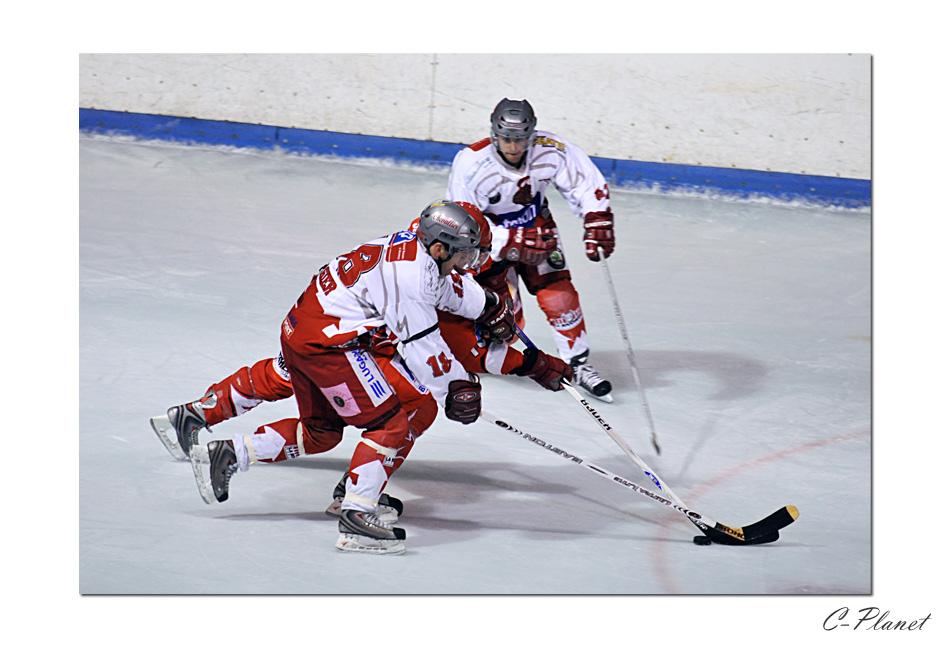 Valence 4 - 2 Annecy