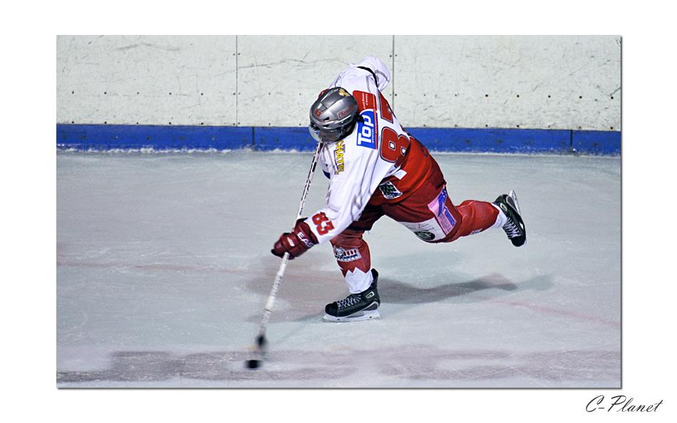 Valence 4 - 2 Annecy