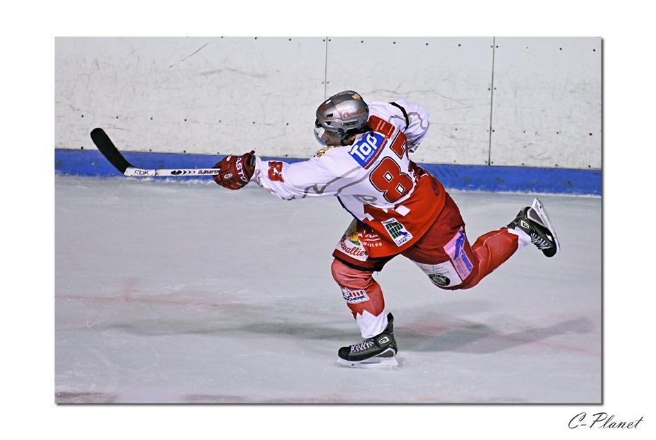 Valence 4 - 2 Annecy