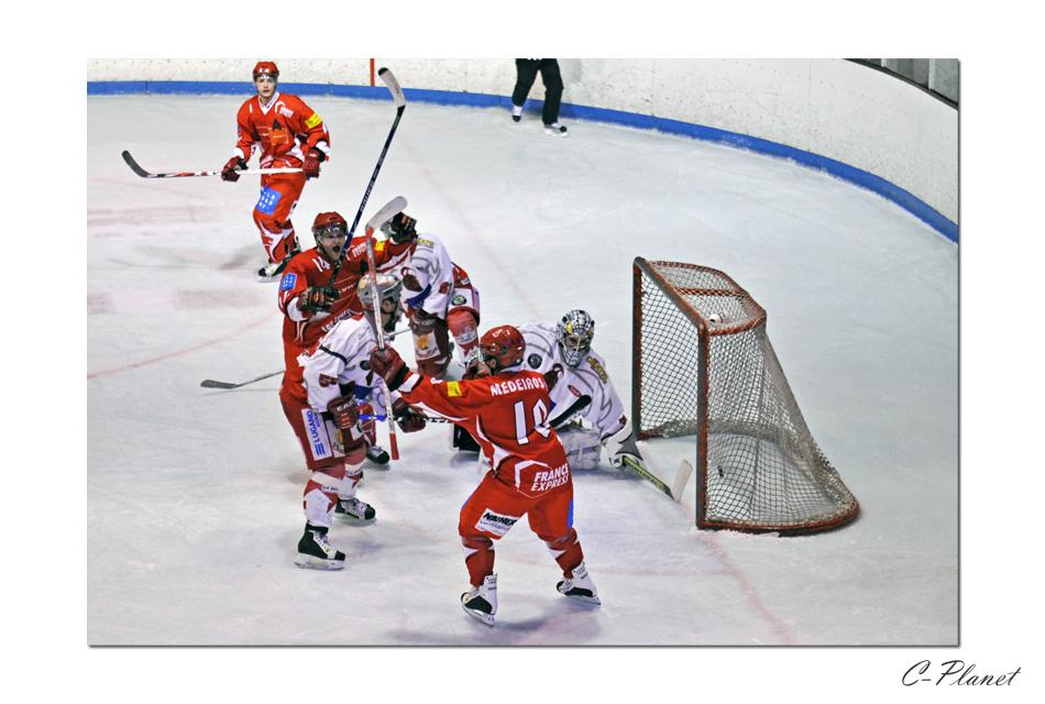Valence 4 - 2 Annecy