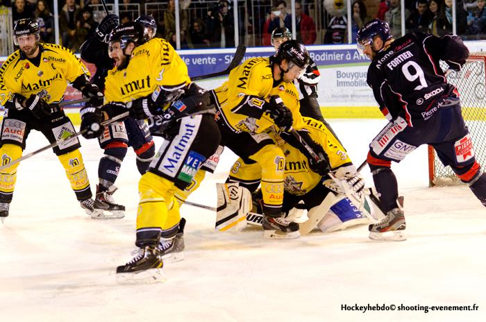 Angers  4 - 1 Rouen