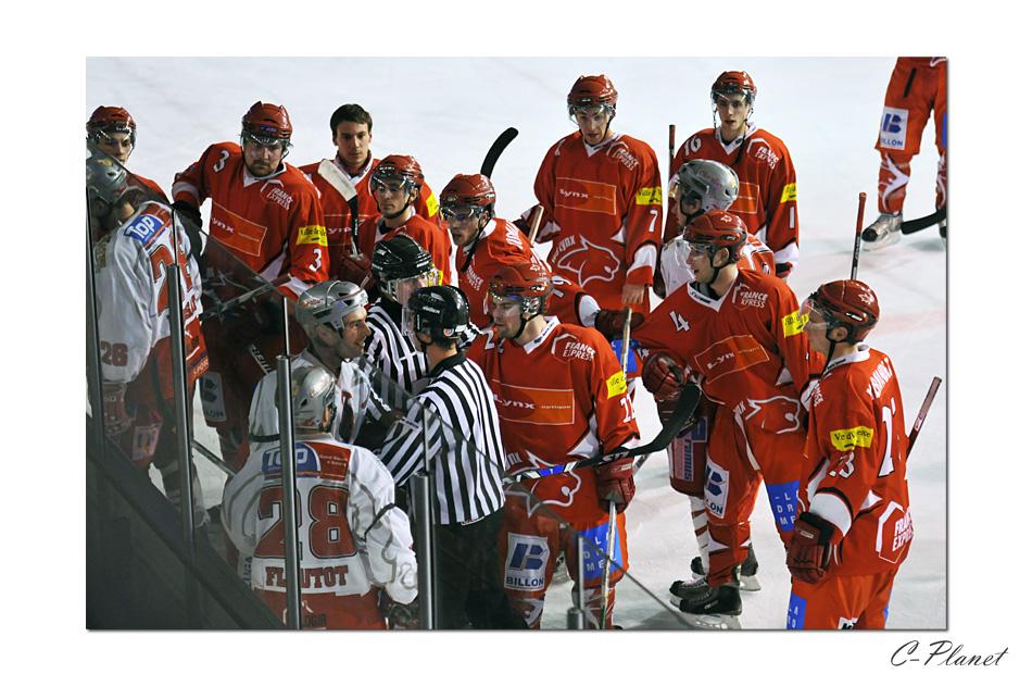 Valence 4 - 2 Annecy