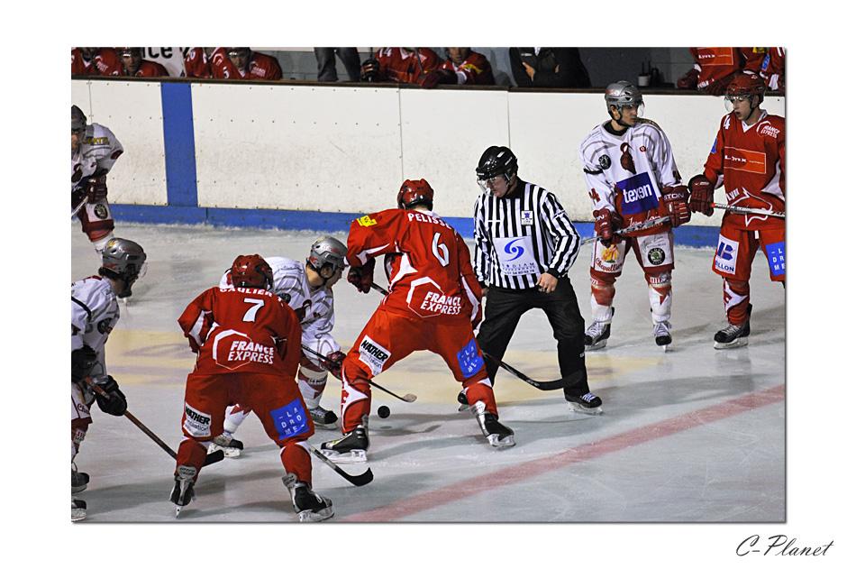 Valence 4 - 2 Annecy