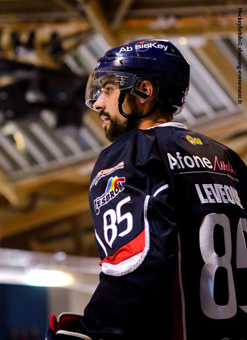 Angers  4 - 1 Rouen