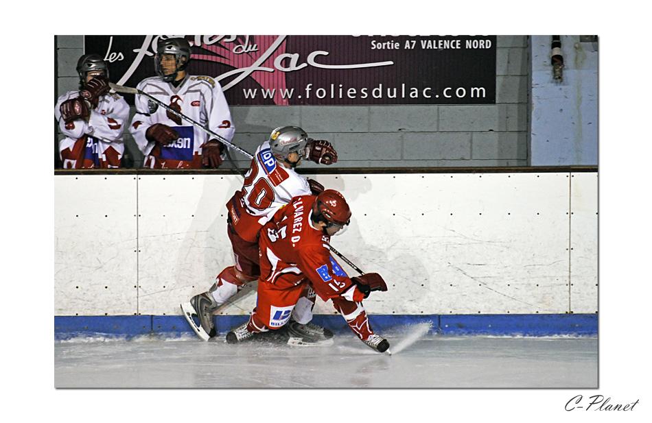 Valence 4 - 2 Annecy