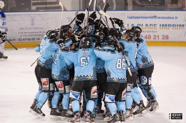 Photo hockey match Tours  - Courchevel-Méribel-Pralognan le 22/03/2014