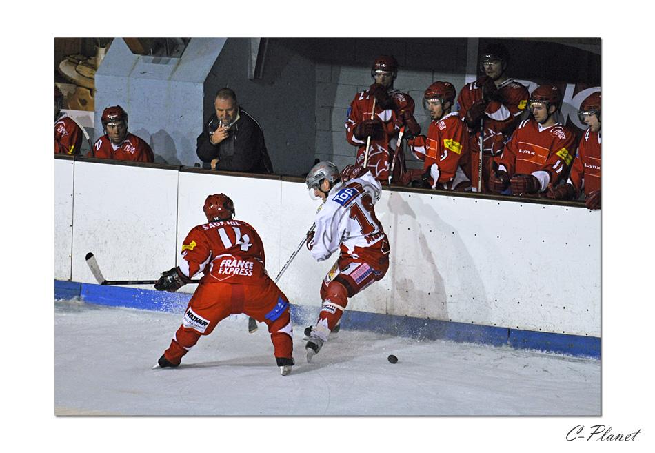 Valence 4 - 2 Annecy