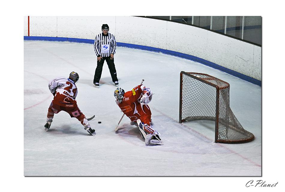 Valence 4 - 2 Annecy