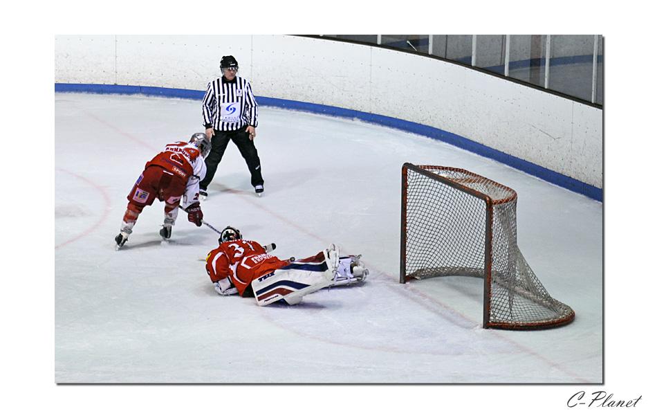 Valence 4 - 2 Annecy