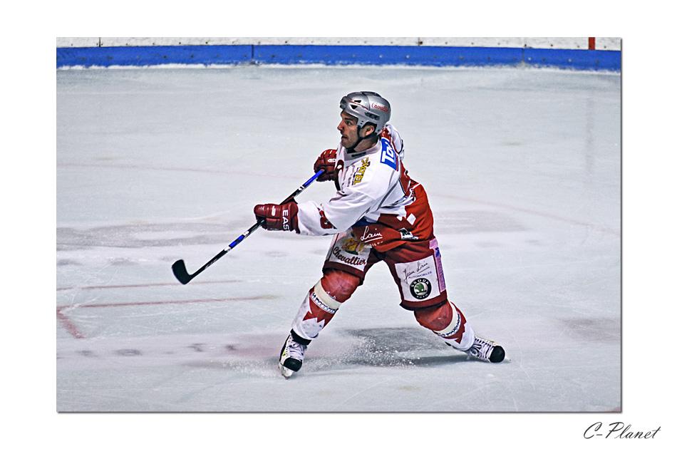 Valence 4 - 2 Annecy
