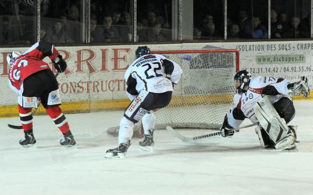 Briançon  7 - 2 Angers 