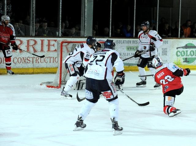 Photo hockey match Briançon  - Angers  le 25/03/2014