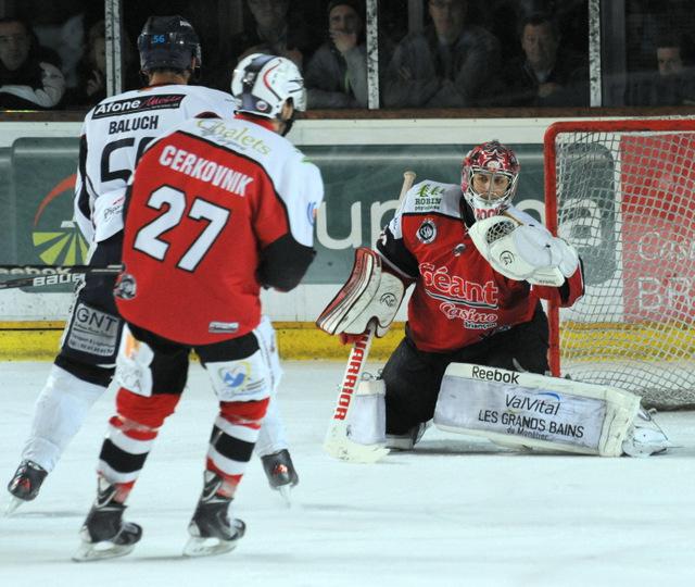 Briançon  7 - 2 Angers 