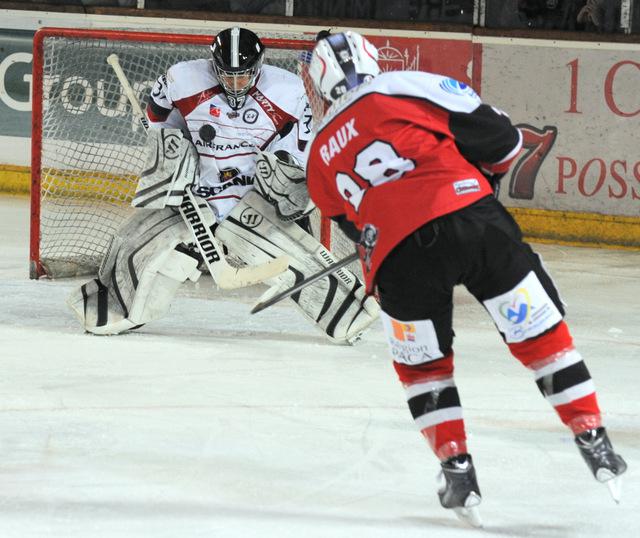 Briançon  7 - 2 Angers 