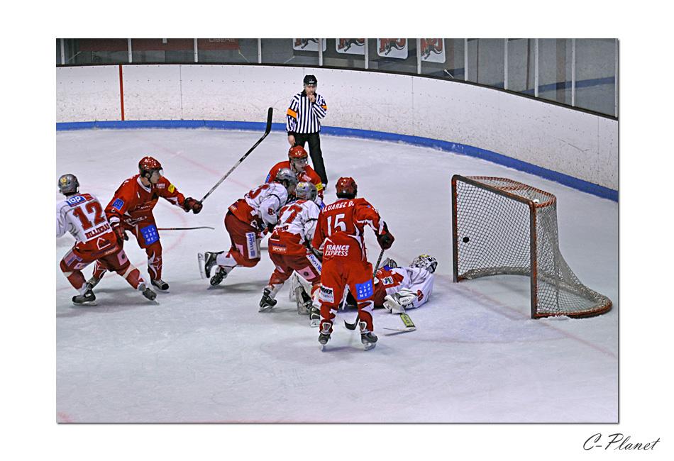 Valence 4 - 2 Annecy
