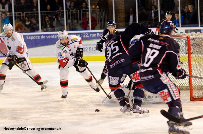 Angers  2 - 6 Briançon 