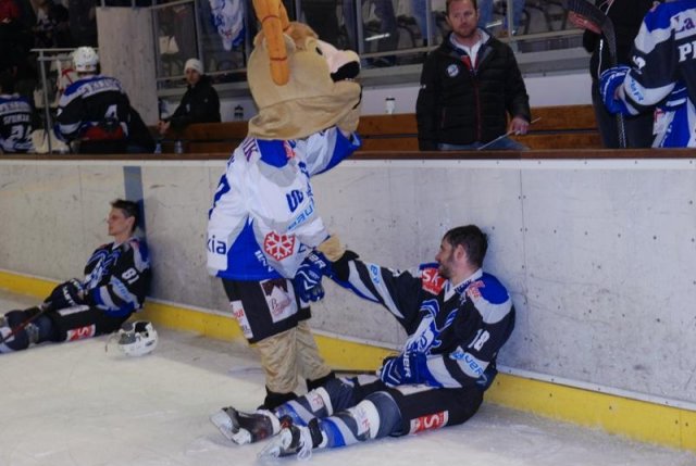 Photo hockey match Courchevel-Méribel-Pralognan - Tours  le 29/03/2014