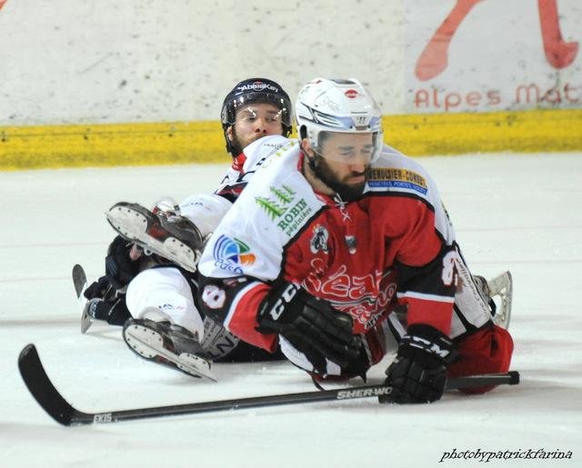 Photo hockey match Briançon  - Angers  le 01/04/2014