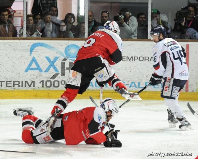 Photo hockey match Briançon  - Angers  le 06/04/2014