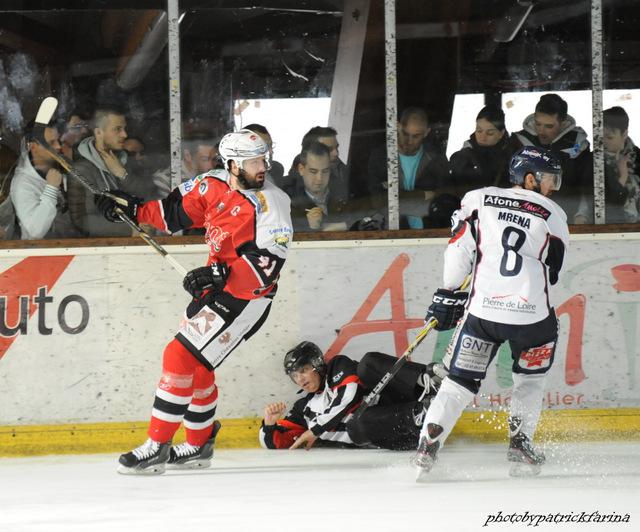 Briançon  5 - 1 Angers 