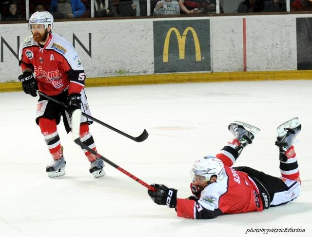 Photo hockey match Briançon  - Angers  le 06/04/2014