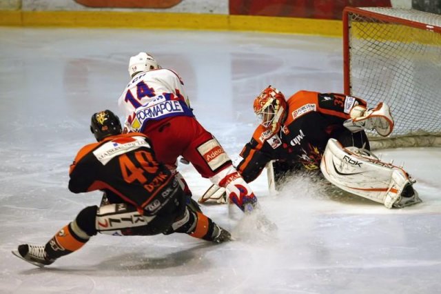 Photo hockey match Tours  - Epinal  le 22/12/2007