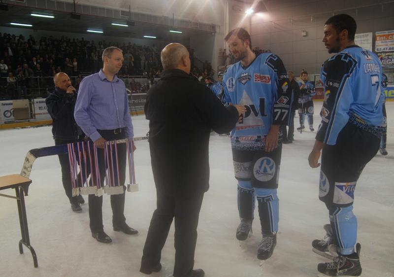 Tours  1 - 4 Toulouse-Blagnac