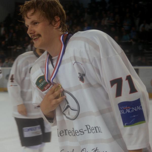 Tours  1 - 4 Toulouse-Blagnac