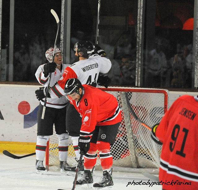 Photo hockey reportage CHL : Démonstration
