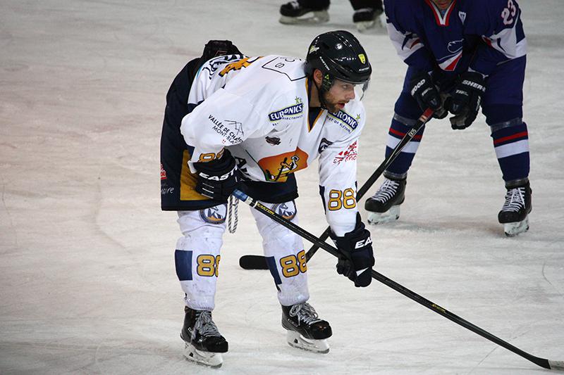 France U20 1 - 6 Chamonix 