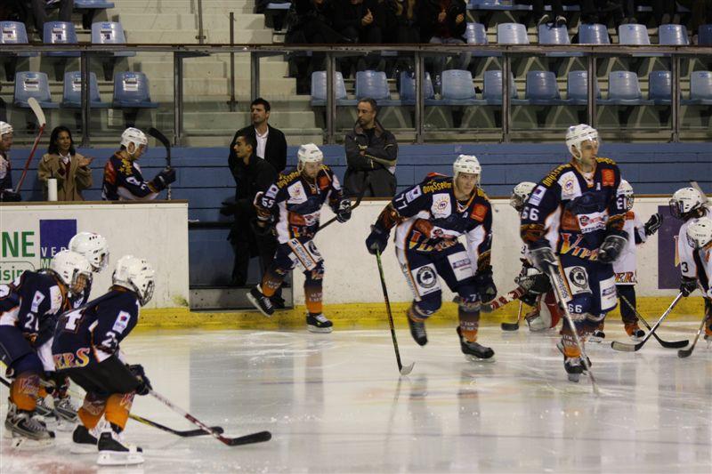 Montpellier  3 - 4 Courbevoie 