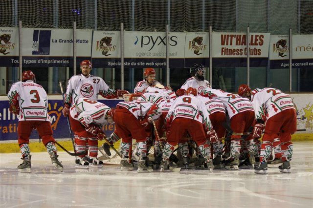 Photo hockey match Montpellier  - Courbevoie  le 20/12/2008