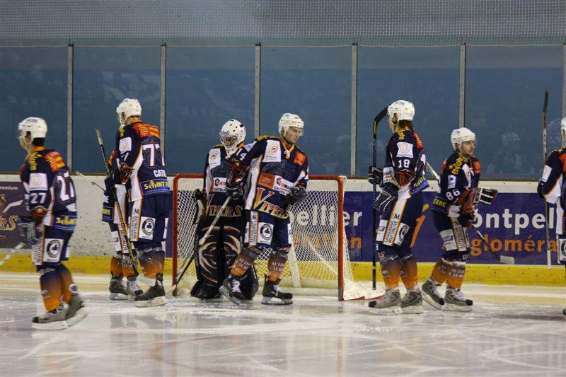 Montpellier  3 - 4 Courbevoie 