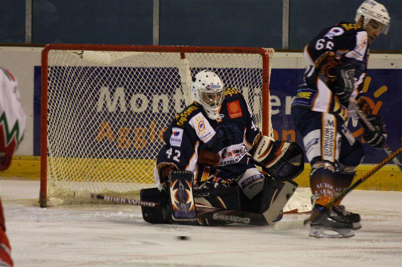 Montpellier  3 - 4 Courbevoie 