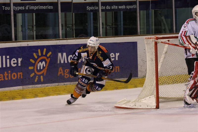 Montpellier  3 - 4 Courbevoie 