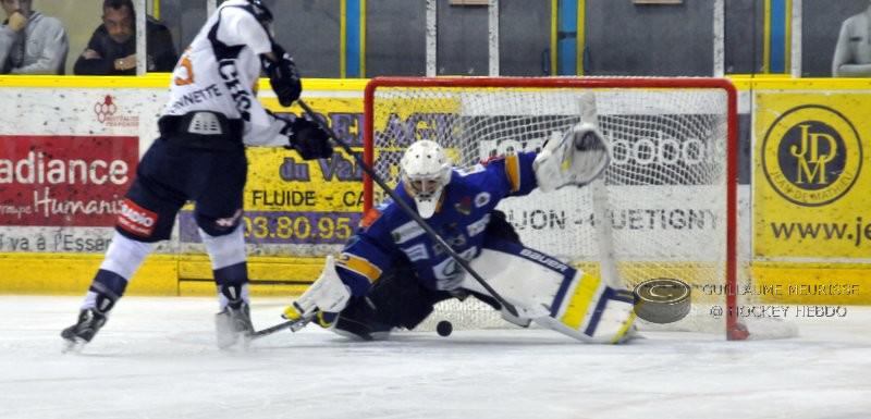 Dijon  2 - 3 Chamonix 