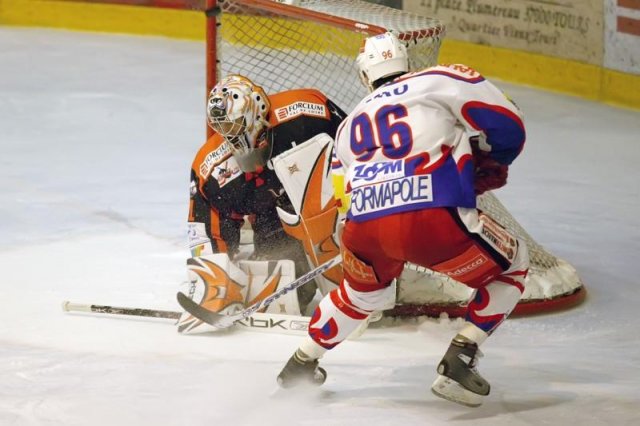 Photo hockey match Tours  - Epinal  le 22/12/2007