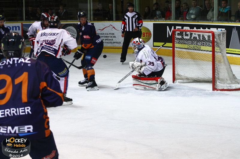 Chamonix  3 - 0 Grenoble 