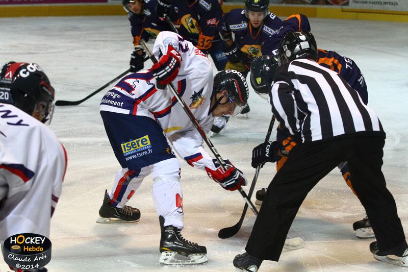Chamonix  3 - 0 Grenoble 