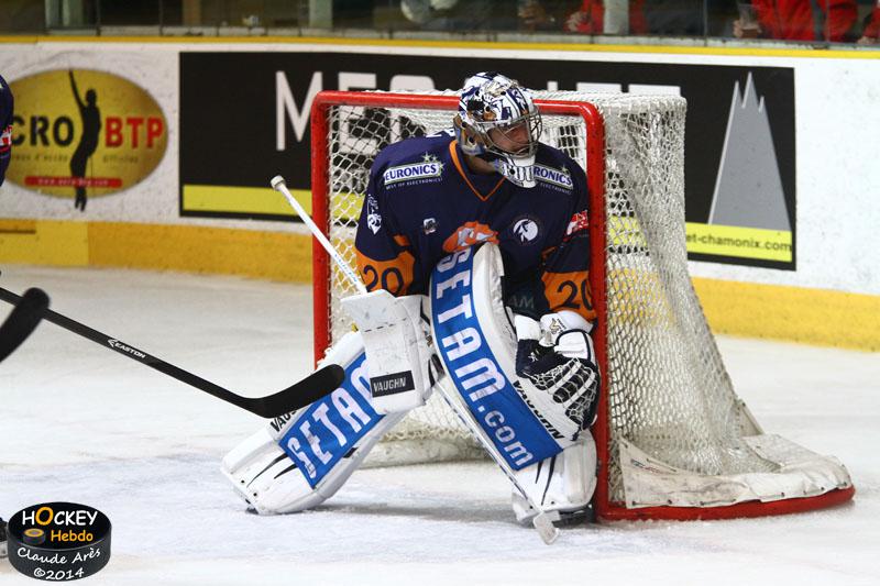 Chamonix  3 - 0 Grenoble 