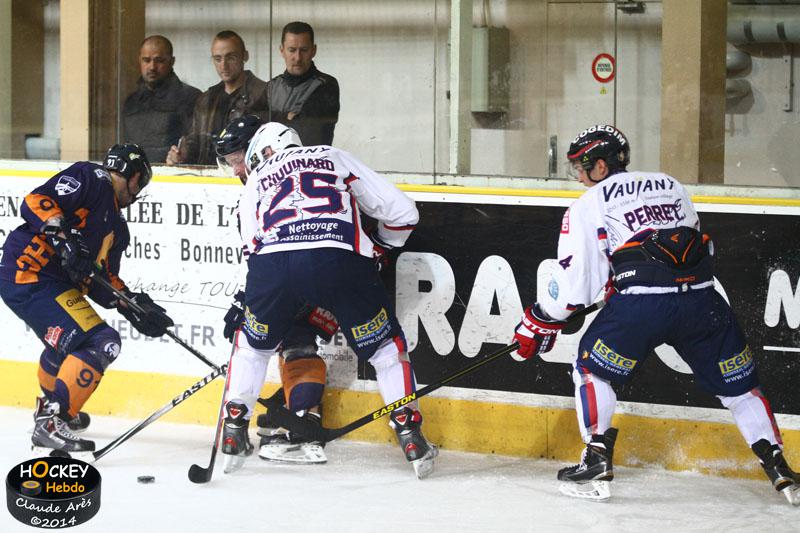 Chamonix  3 - 0 Grenoble 