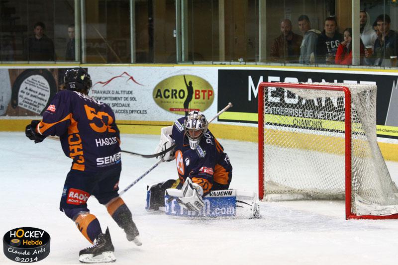 Chamonix  3 - 0 Grenoble 