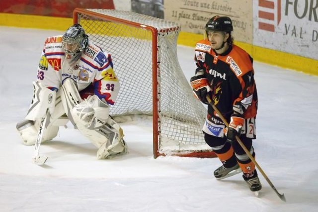 Photo hockey match Tours  - Epinal  le 22/12/2007