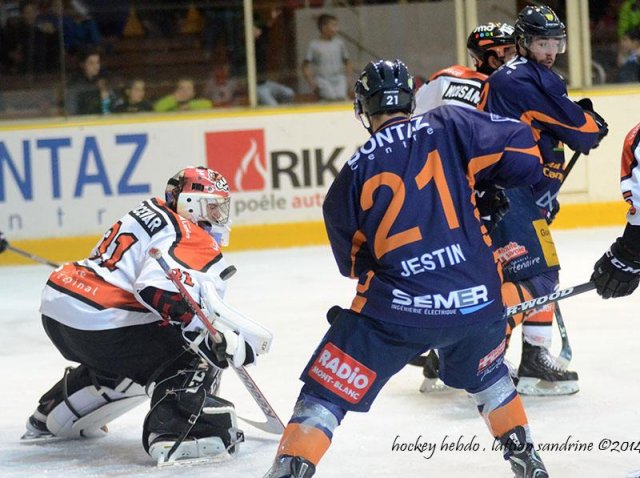 Photo hockey match Chamonix  - Epinal  le 04/10/2014