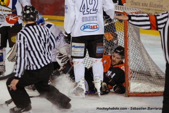 Photo hockey match Tours  - Mont-Blanc le 26/12/2008